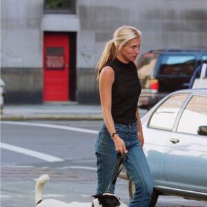 Levi's Mid Wash Straight Leg Jeans - Blue